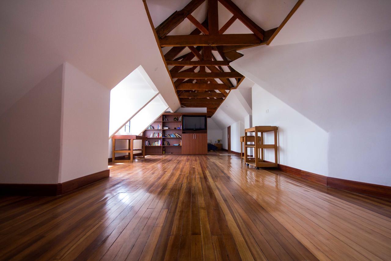 House For Groups - The Hostel Project Bogota Exterior photo